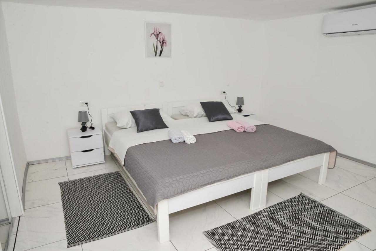 Apartman Olive 2 Zadar Bagian luar foto