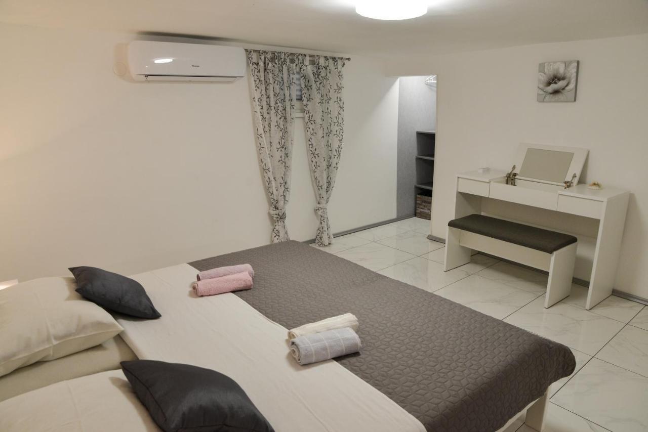 Apartman Olive 2 Zadar Bagian luar foto